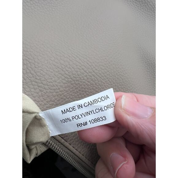 Rosetti Taupe Shoulder Crossbody square top zip faux leather pebbled purse bag - Picture 6 of 7